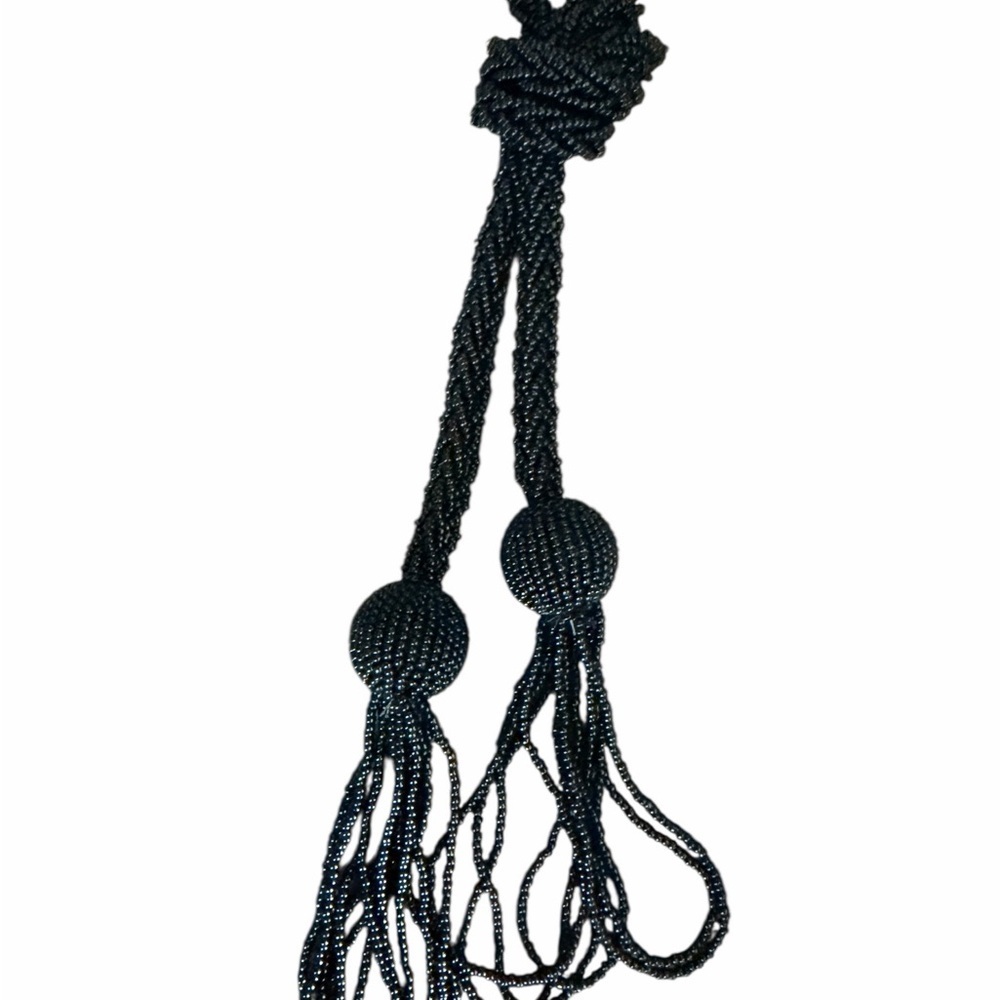 Elegant Black Bead Knotted Tassel Necklace Detailed and Gorgeous see pics - Picture 2 of 7